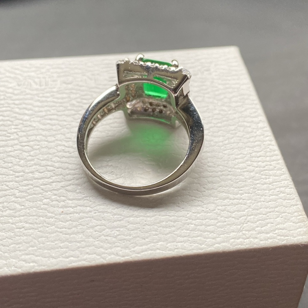 925 Silver Emerald & Crystal Ring - Picture 3 of 5